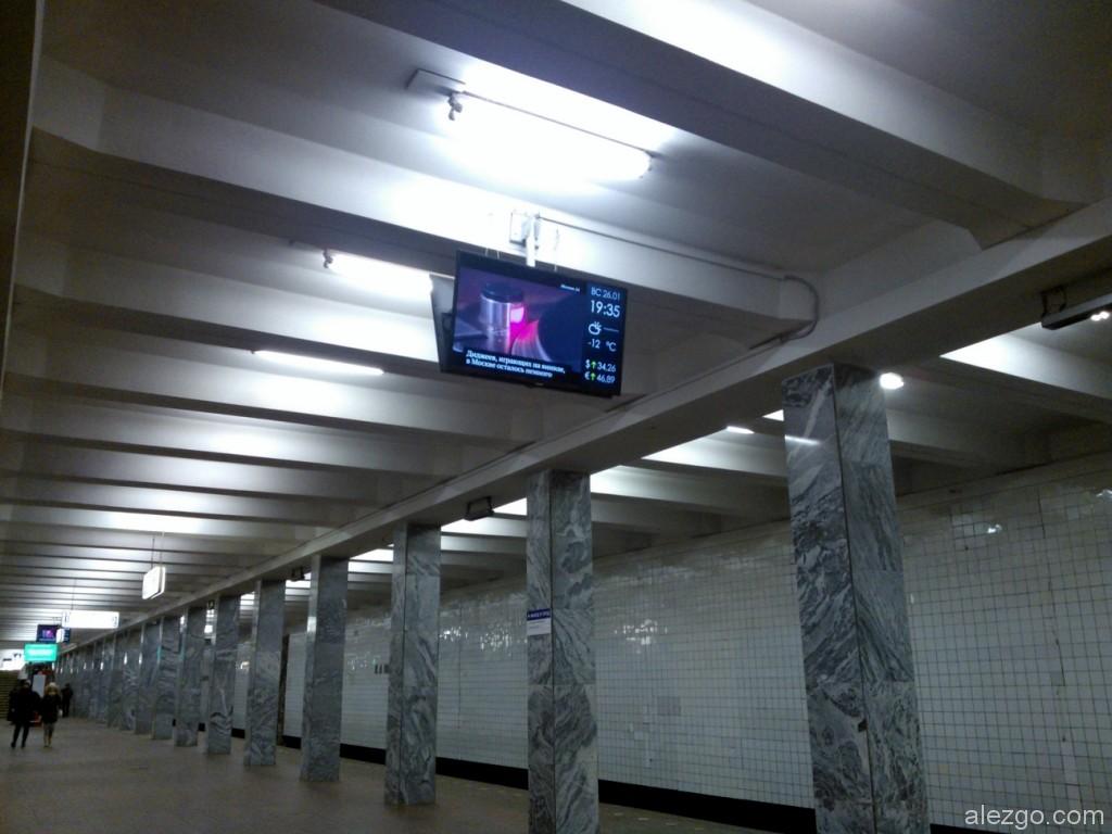 телевизоры в метро